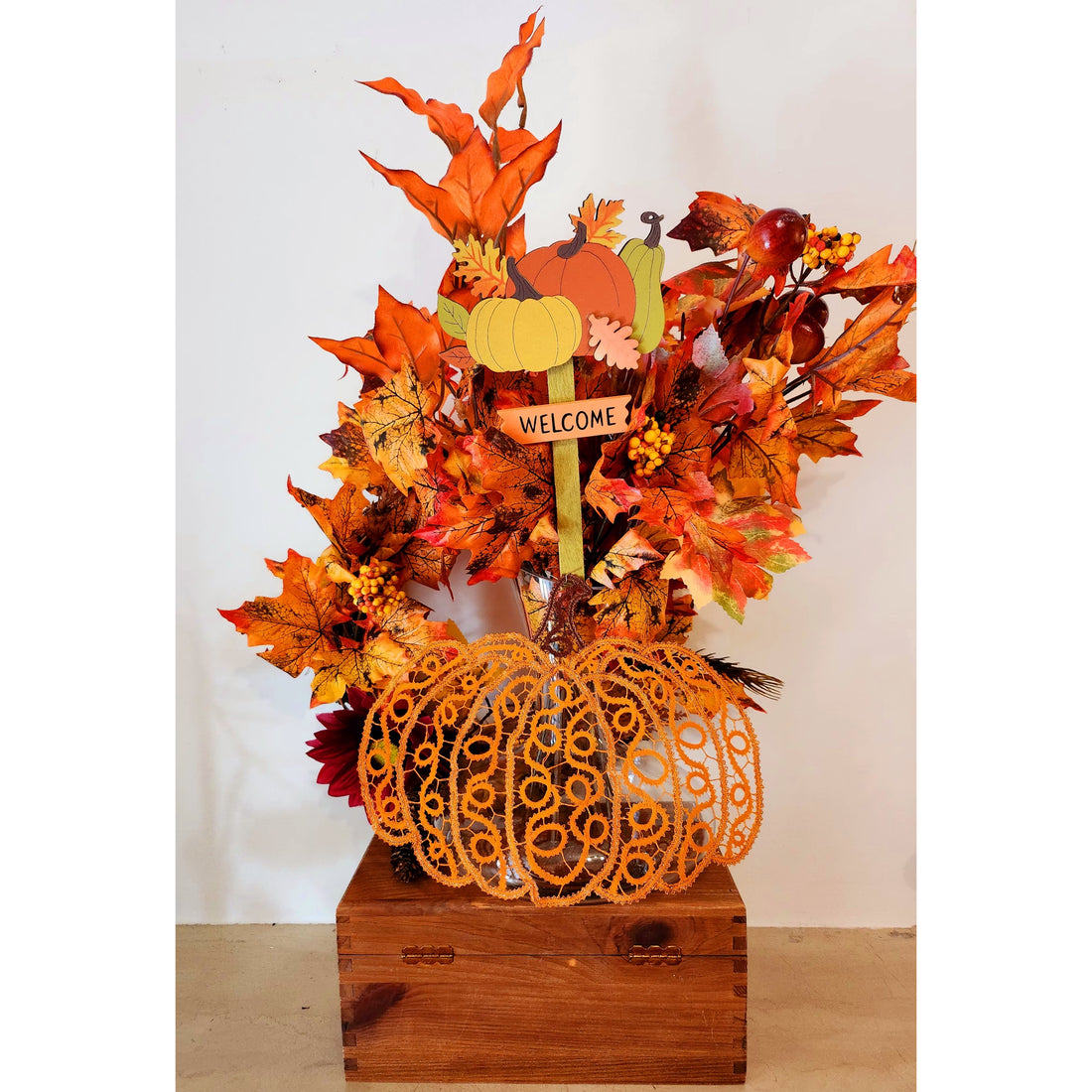 Bobbin Lace Pumpkin: The Perfect Decoration for Autumn and Halloween