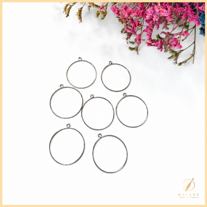 Hoop Shaped Frame for Jewelry