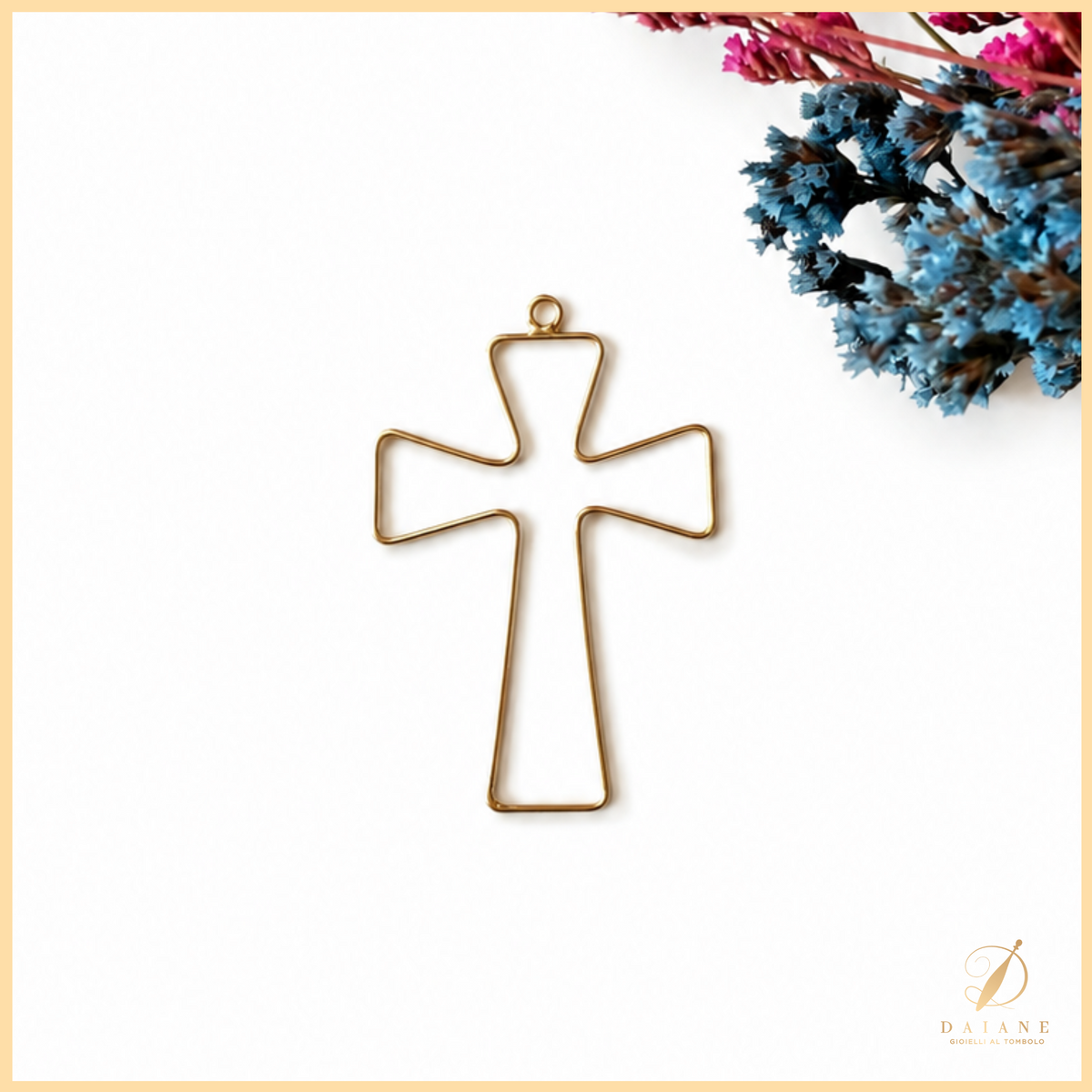 Bobbin Lace Cross-Shaped Jewelry Frame Yellow Gold