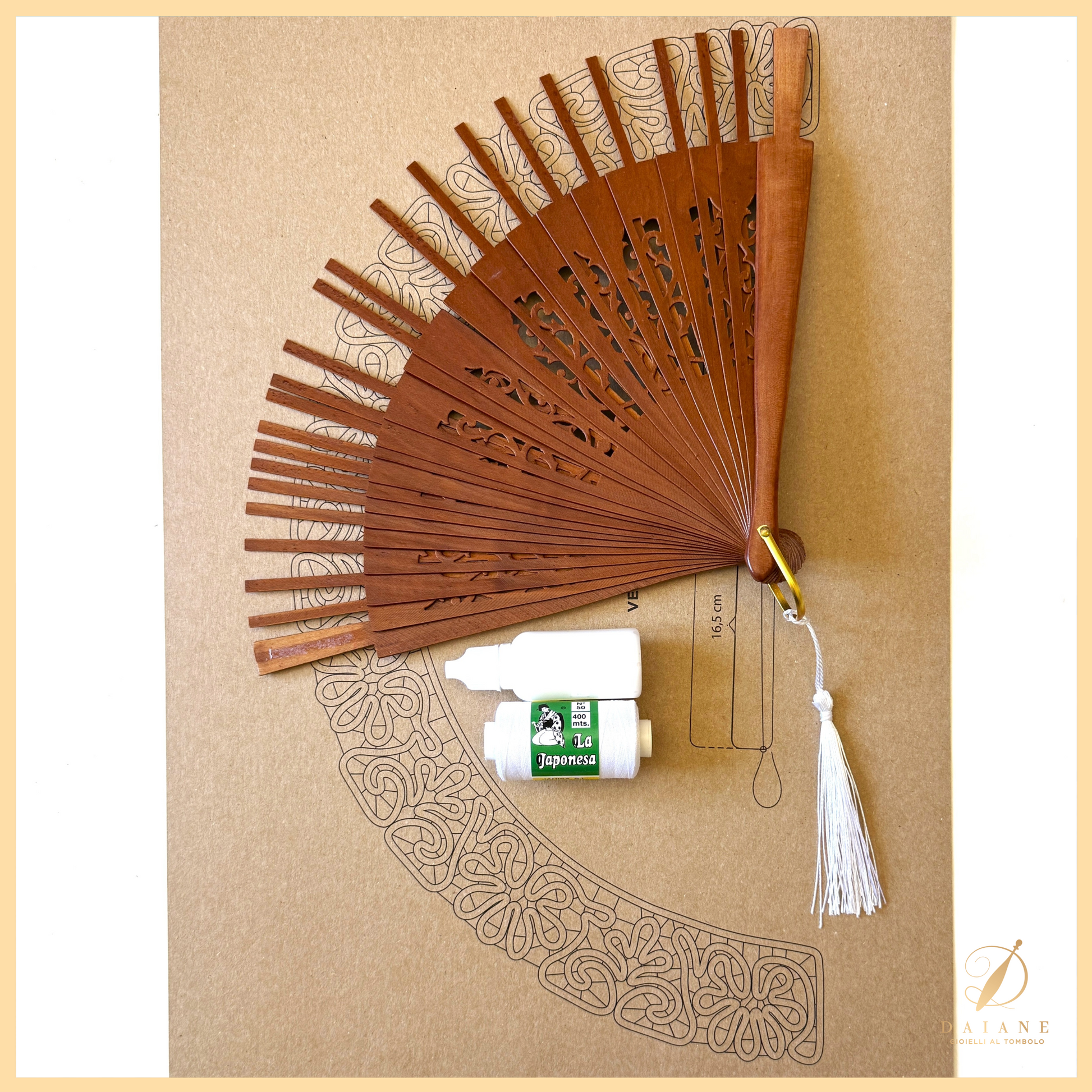 Bobbin Lace Diva Fan Bobbin Lace Pattern Complete Kit (Pattern + Thread + Fan + Glue) Fan Kit 1 (Pero wood structure)