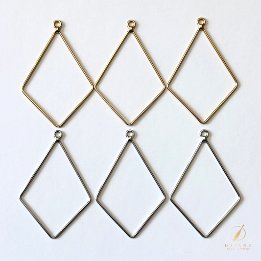 Bobbin Lace Tie Jewelry Frame